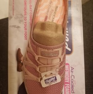 Skechers Relaxed Fit Bikers-Cuddy Size 8 NIB